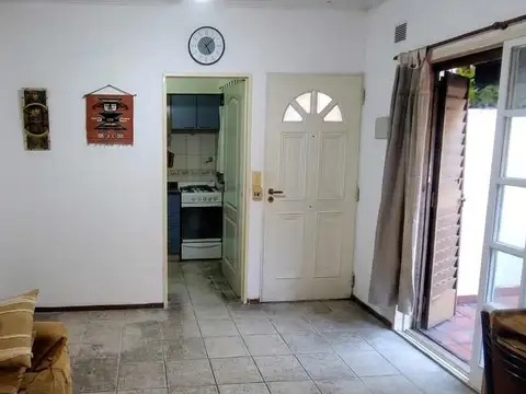 Depto Tipo Casa en Venta de 2 ambientes