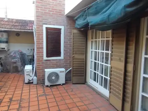 Depto Tipo Casa 2 ambientes con 1 baño