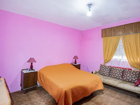 Casa 4 ambientes con 1 baño