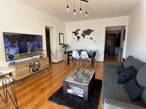 Simbron 3100, Piso 4