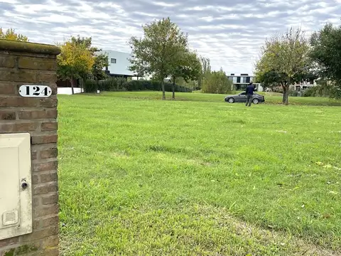 Terreno en Venta en El Cantón - Barrio Islas, USD 85.000