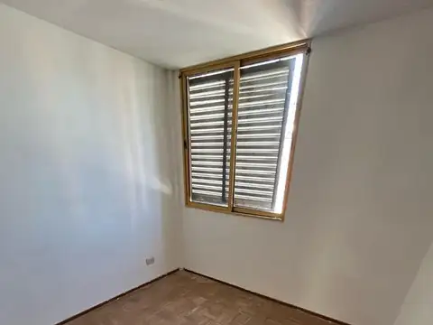 Departamento en Alquiler en Abasto, $ 400.000