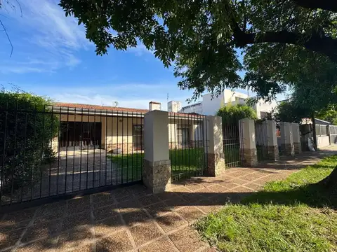 Venta casa 3 dormitorios en barrio Marqués 