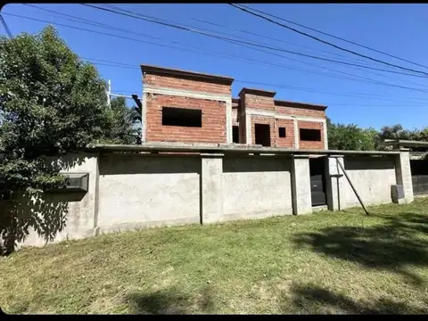 Casa en Venta en Maquinista F Savio, USD 98.000