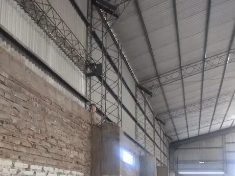 Galpón - Parque Industrial Centenario
