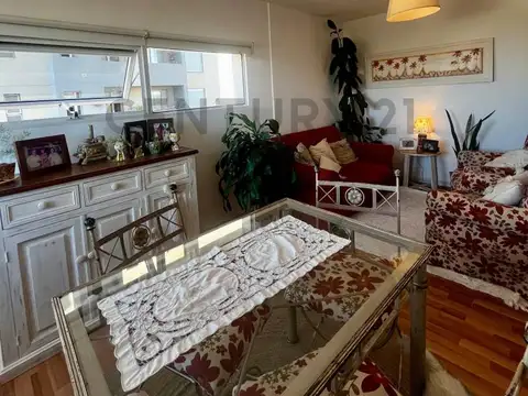 EN VENTA! 2 DORMITORIOS GRAN UBICACION! A 5 MIN DEL CENTRO D CBA