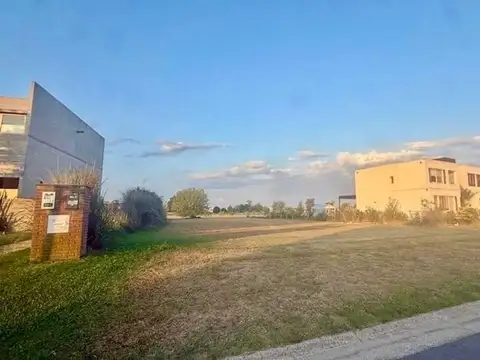 Lote 1.190m² Al Golf Haras Santa María