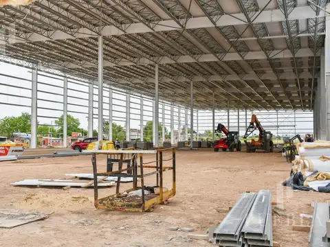 Colectora Sur y Calle al 100