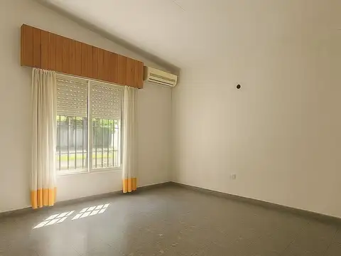 Venta casa 3 amb pileta parrilla Tortuguitas