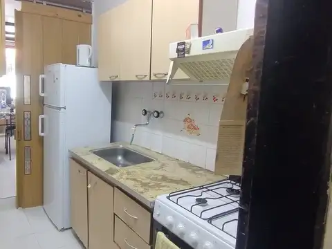 Casa 2 ambientes con 1 baño