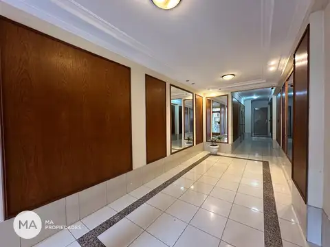 Departamento en Alquiler con 1 cocheras