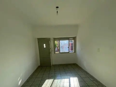 Casa en Alquiler en La Plata, $ 900.000