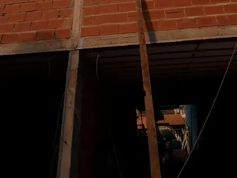 Exclusivas unidades en triplex de categoría a estrenar de 5 ambientes y 200 metros cubiertos.