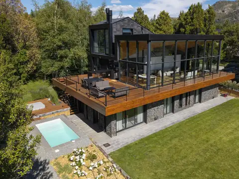Exclusiva Casa en Arelauquen Golf Bariloche
