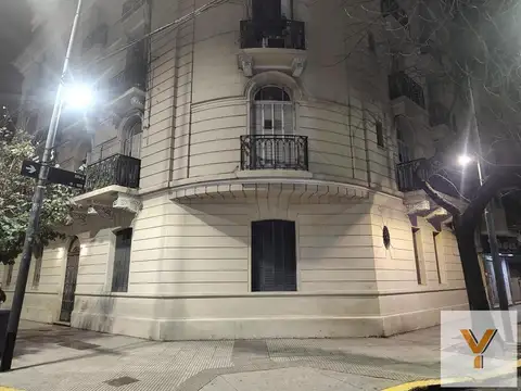 Avenida Rivadavia y Miró