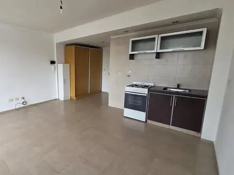 VENTA MONOAMBIENTE BALCON CONTRAFRENTE  FLORESTA