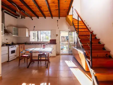 Venta ph 4 ambientes 2 plantas patio Don Torcuato