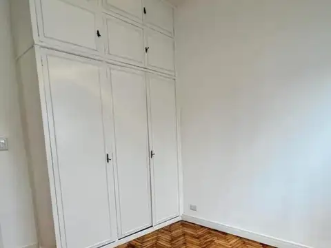 Oficina en Venta al Este