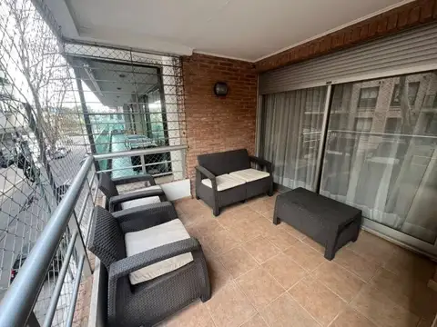 Departamento en Alquiler con 1 cocheras