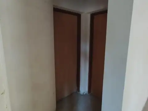 Casa 6 ambientes con 1 baño