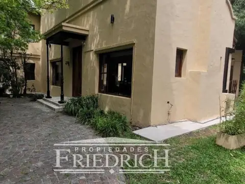 Casa en venta - Campos de Alvarez