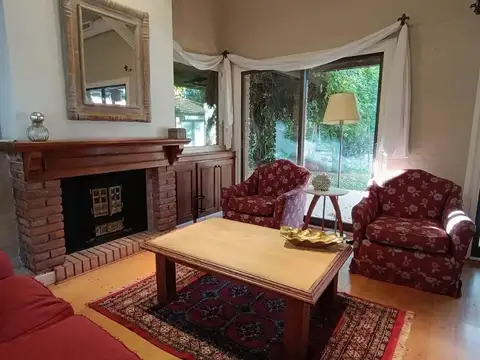 Casa 6 ambientes con 3 baños