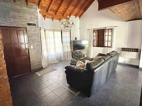 Casa en Venta en Ciudad Evita, USD 230.000