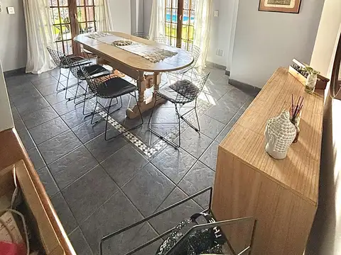 Casa 5 ambientes con 1 baño