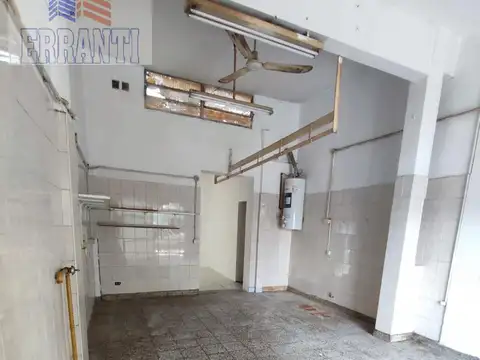 Local en Venta 35 años