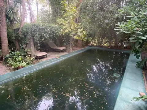 Casa en Venta con 3 cocheras