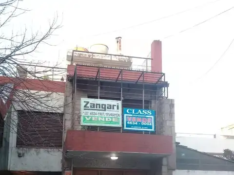 CASA 2 PLANTAS 4 AMB C/GALPON Y COCHERA 3 AUTOS-PARQUE CHACABUCO