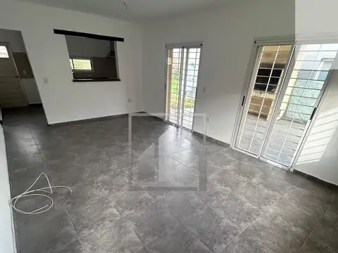 Casa en Alquiler en Barrio El Talar, $ 900.000