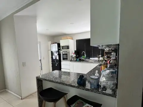 Casa en venta - 3 Dormitorios 2 Baños - Pilar