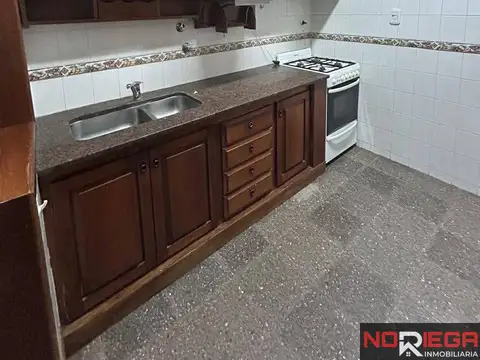 Casa en Alquiler con 1 cochera