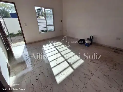 Casa 3 ambientes con 1 baño