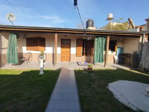 CASA EN VENTA 4 AMBIENTES MORON
