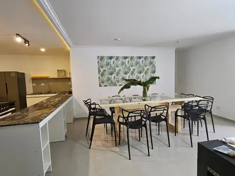 Centro 4 dormitorios, hermosa ubicación 