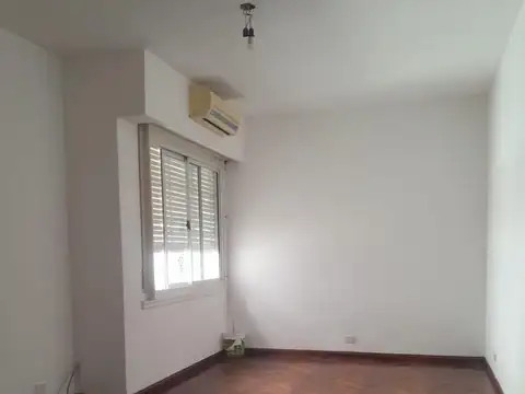 Departamento en Alquiler en Flores, $ 750.000