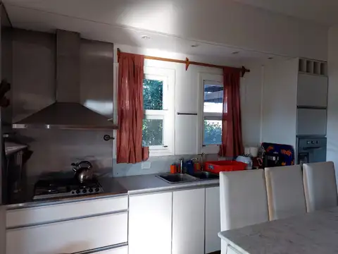Casa en Alquiler verano. Salida al Rio Barrio San Isidro Labrador.