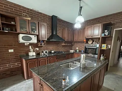 Casa en Venta en General San Martin, USD 135.000