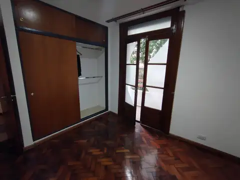 Depto Tipo Casa en Venta 50 años