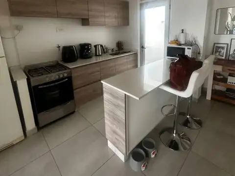 Paunero 500, Piso 4