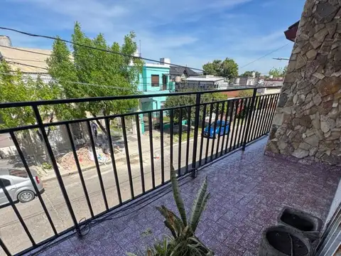 Depto Tipo Casa en Venta de 3 dormitorios