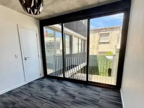 Avenida Luis Alberto de Herrera 1100