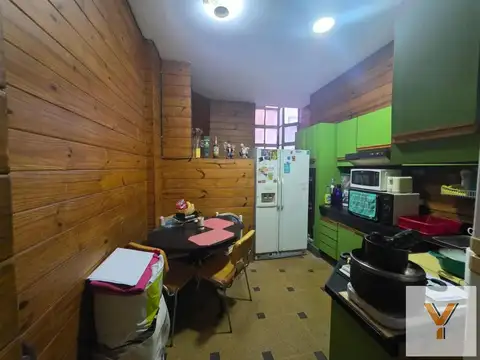 Departamento 5 ambientes con 2 baños