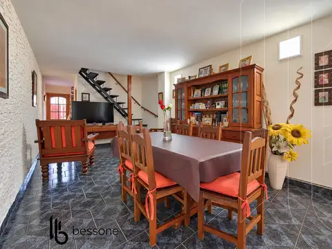 Depto Tipo Casa en Venta de 3 ambientes
