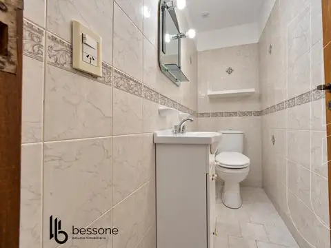 Depto Tipo Casa en Venta con 1 cocheras