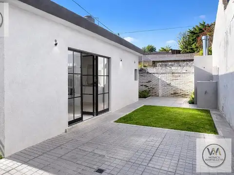 Gdor. Bruno M. De Zabala  al 3400 - CASA 3 AMBIENTES CASTELAR NORTE