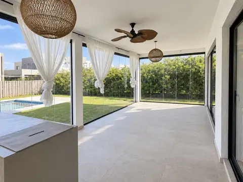 Casa en Venta en Lagoon Pilar, USD 360.000