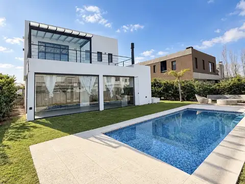 Casa en Venta de 4 dormitorios